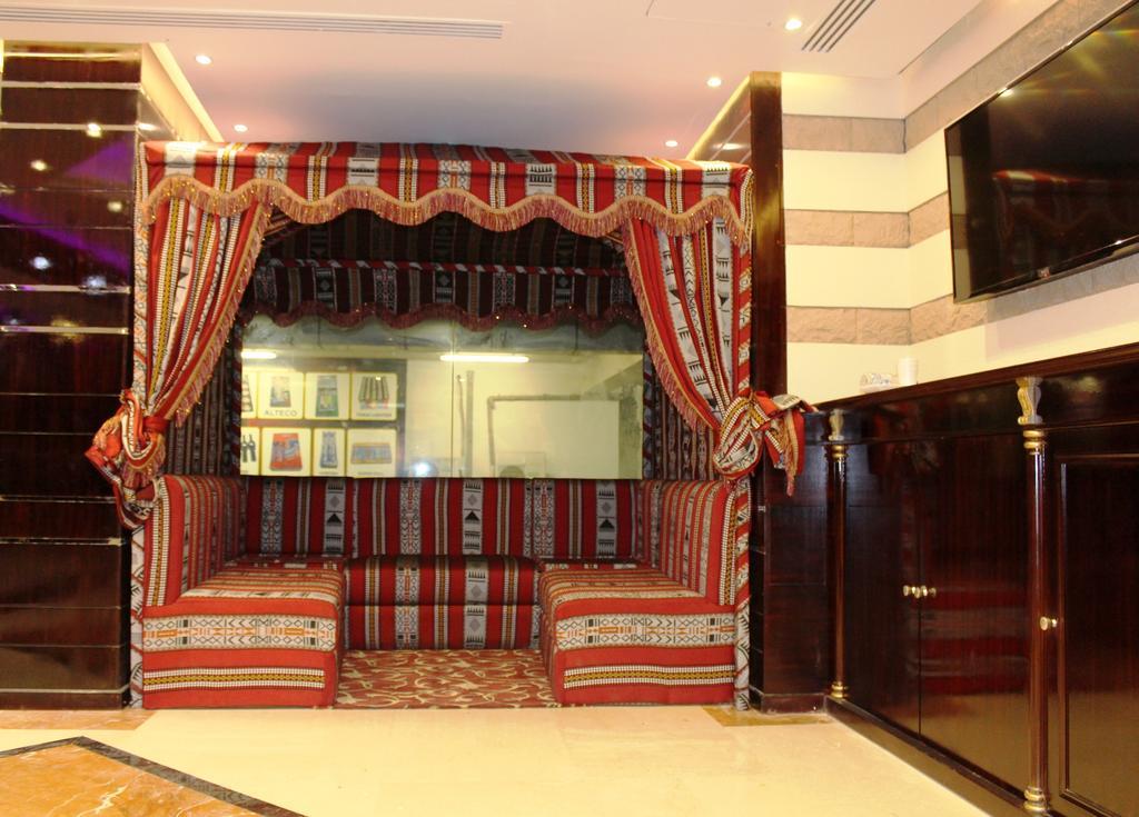 Al Khaleej Grand Hotel Dubái Exterior foto
