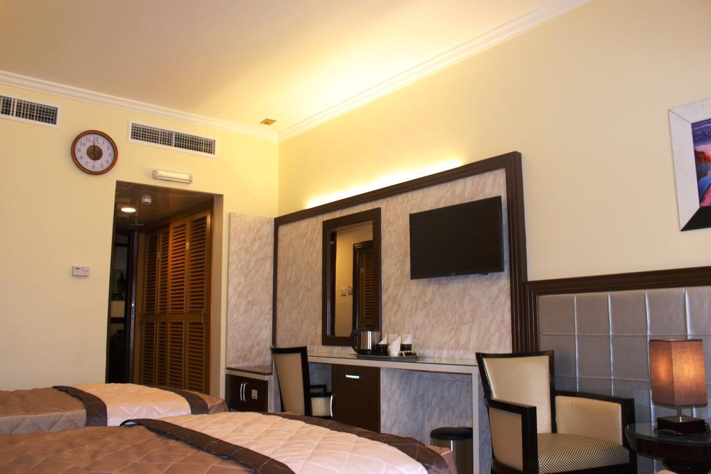 Al Khaleej Grand Hotel Dubái Exterior foto